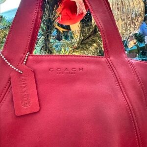 Coach f8e-4187 Vibrant Red Leather Tote
